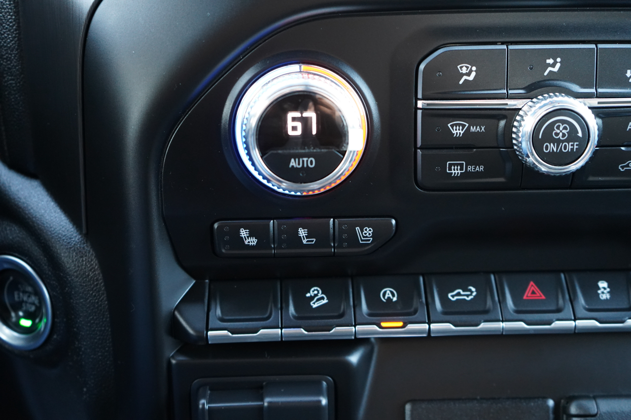 GMC Sierra 1500 4WD Crew Cab 147" AT4 2021