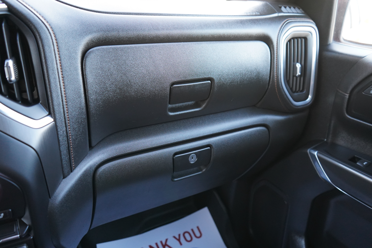 GMC Sierra 1500 4WD Crew Cab 147" AT4 2021