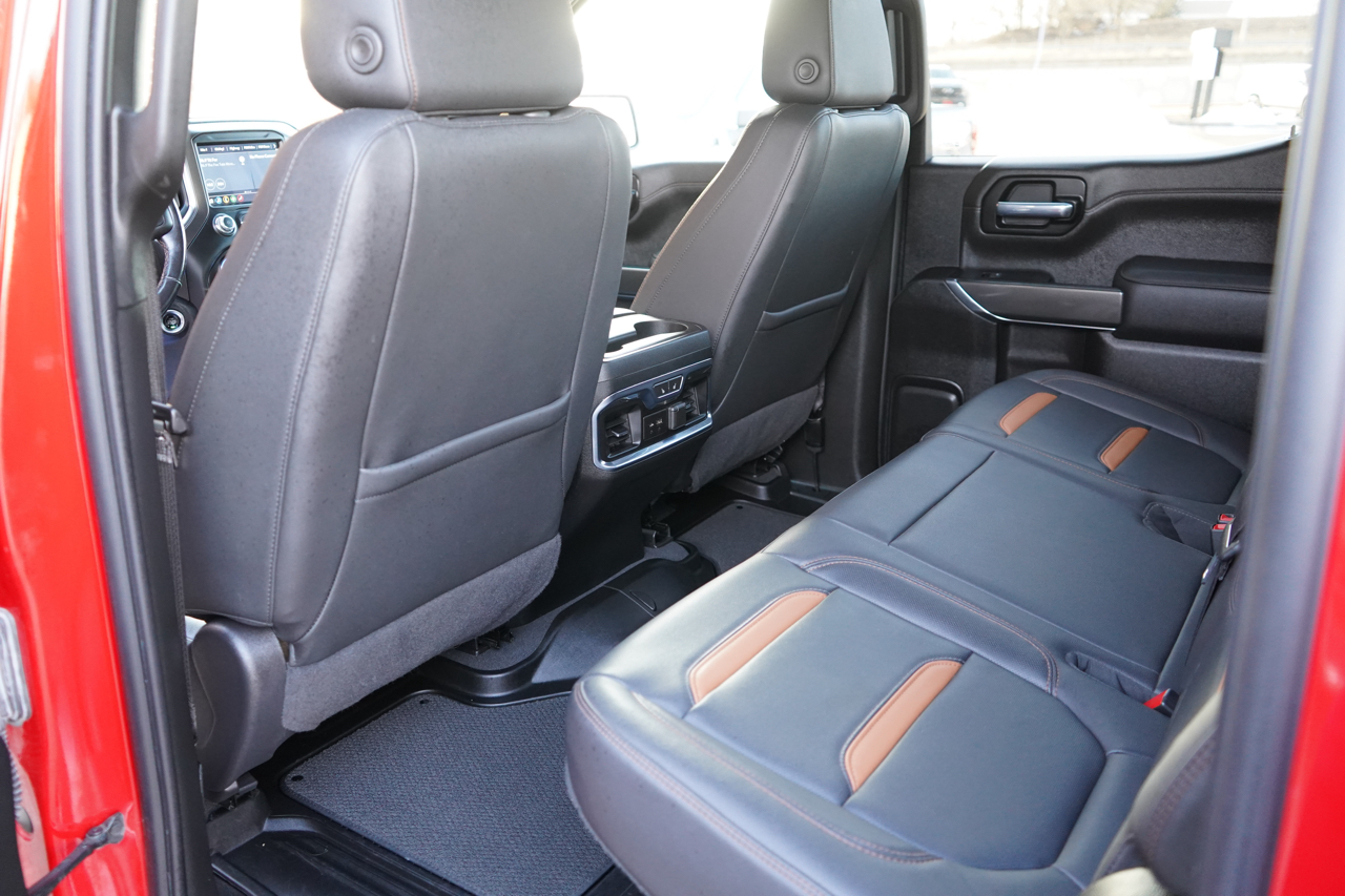 GMC Sierra 1500 4WD Crew Cab 147" AT4 2021