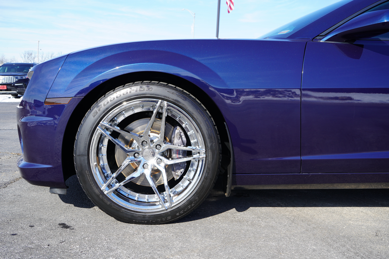 Chevrolet Camaro 2dr Cpe 2SS 2010