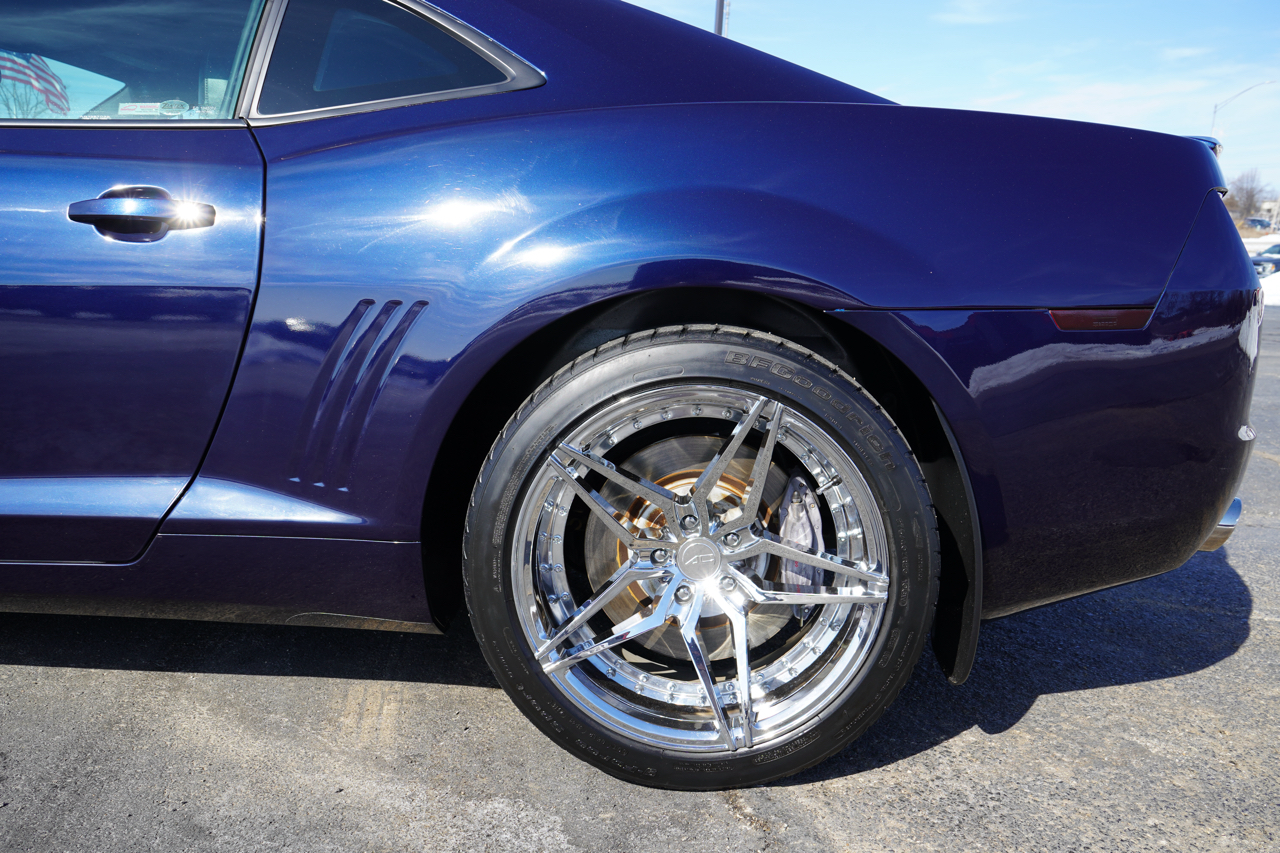 Chevrolet Camaro 2dr Cpe 2SS 2010