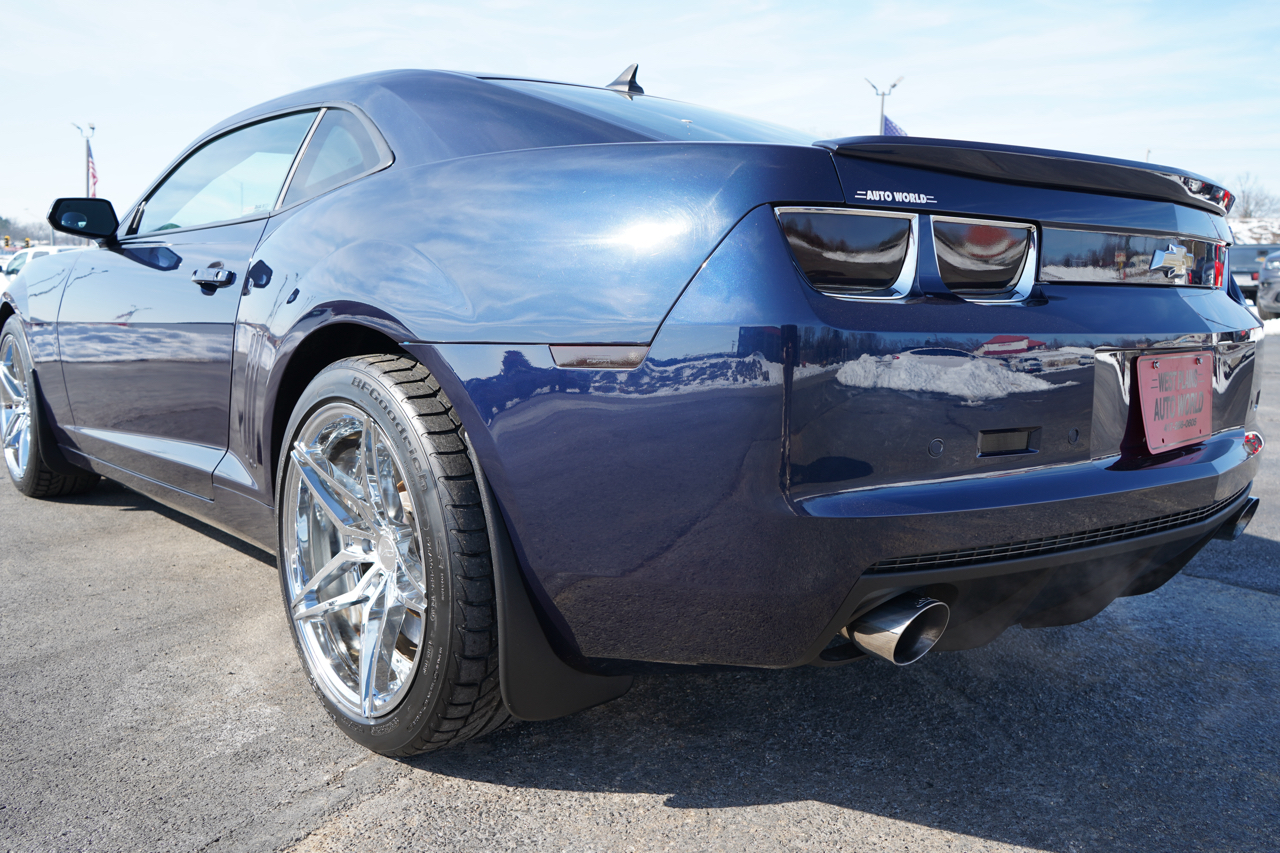 Chevrolet Camaro 2dr Cpe 2SS 2010