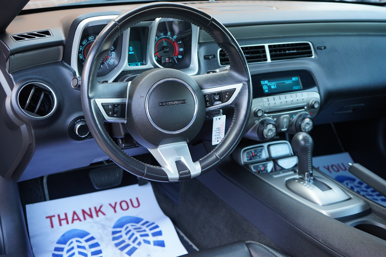 Chevrolet Camaro 2dr Cpe 2SS 2010