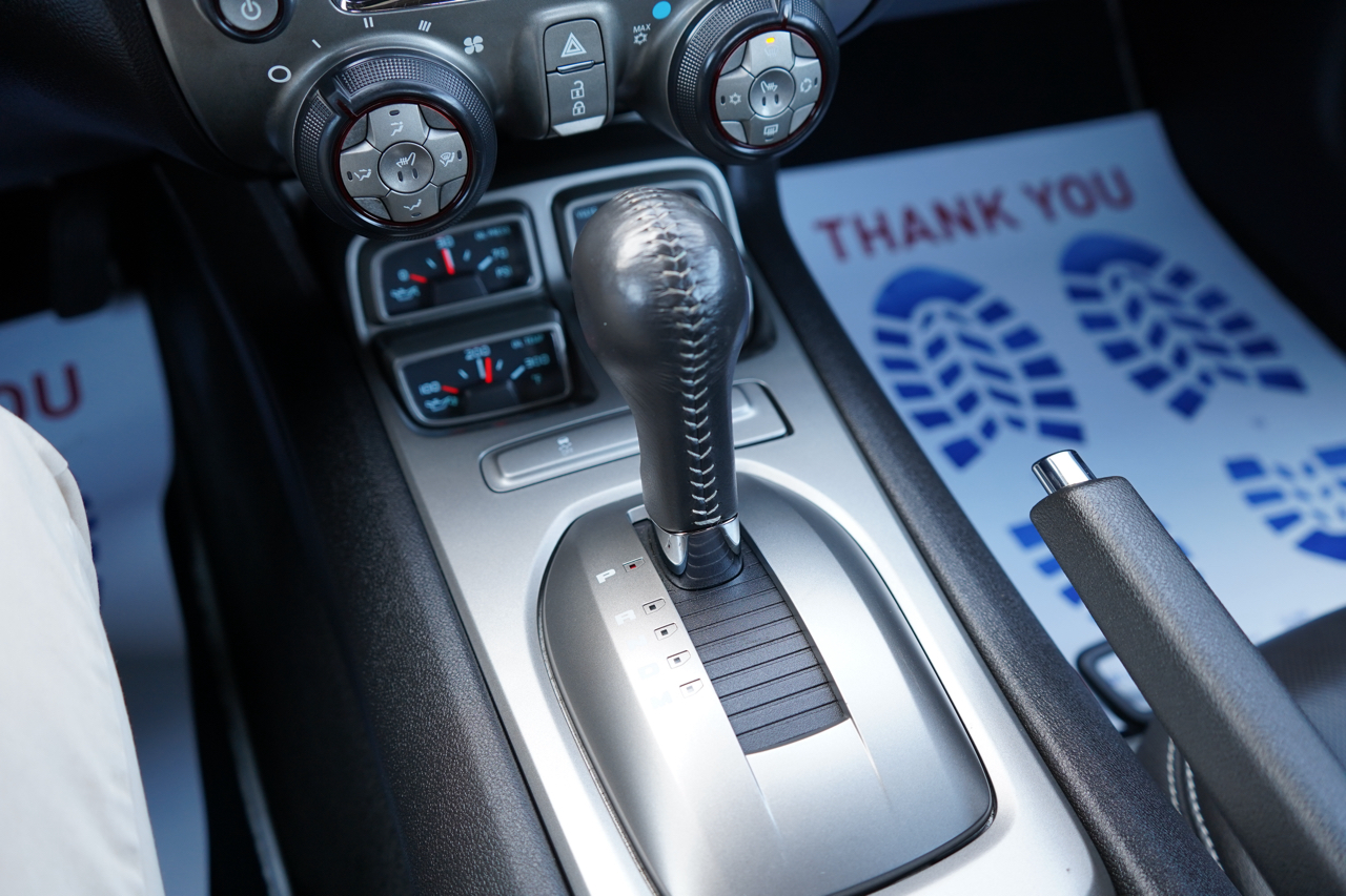 Chevrolet Camaro 2dr Cpe 2SS 2010