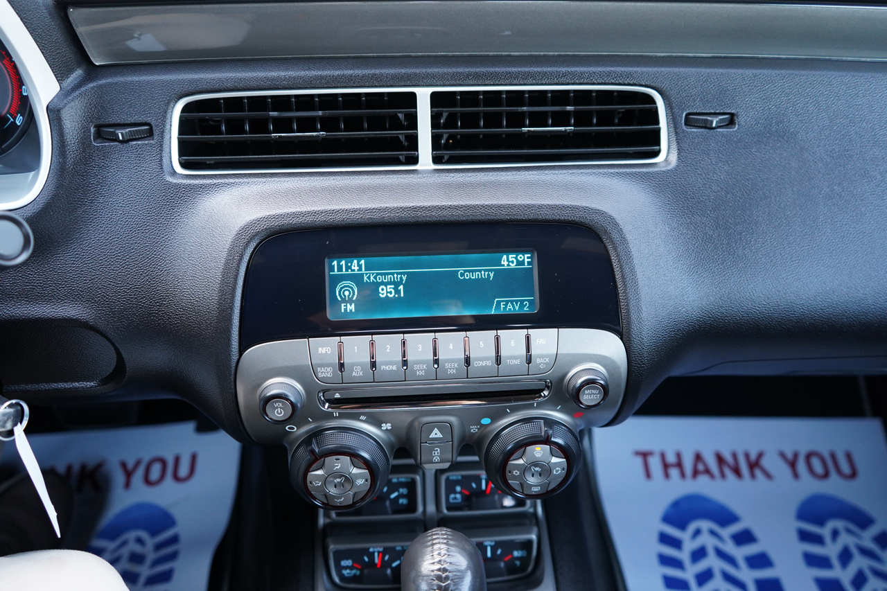 Chevrolet Camaro 2dr Cpe 2SS 2010