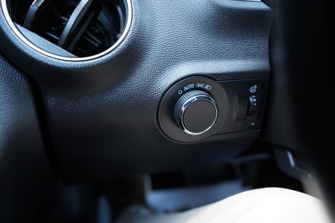 Chevrolet Camaro 2dr Cpe 2SS 2010