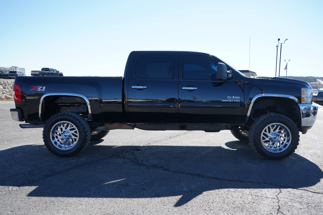Chevrolet Silverado 2500HD 4WD Crew Cab 153.7" LT 2014