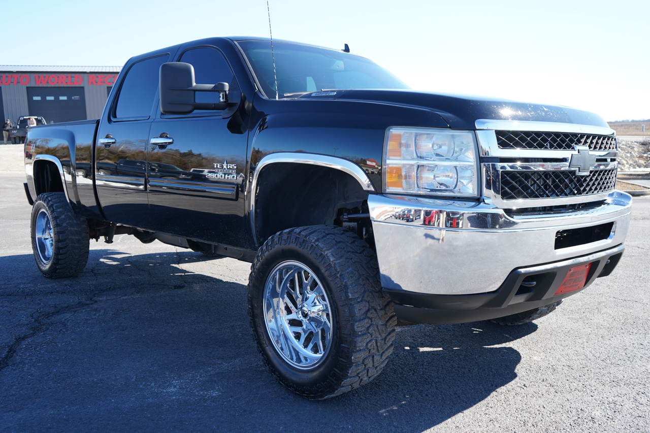Chevrolet Silverado 2500HD 4WD Crew Cab 153.7" LT 2014