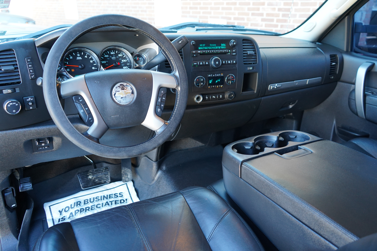 Chevrolet Silverado 2500HD 4WD Crew Cab 153.7" LT 2014