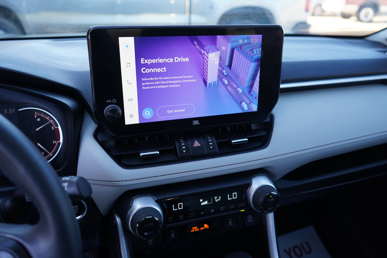 Toyota RAV4 XLE Premium AWD (Natl) 2023