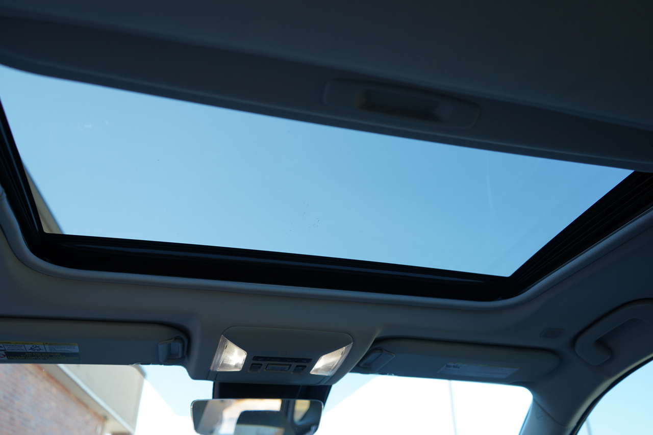 Toyota RAV4 XLE Premium AWD (Natl) 2023