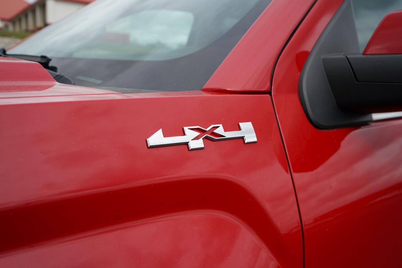 GMC Sierra 1500 4WD Crew Cab 143.5" SLE 2014