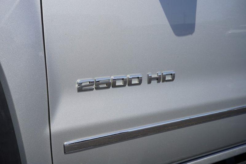 GMC Sierra 2500HD 4WD Crew Cab 167.7" SLT 2019