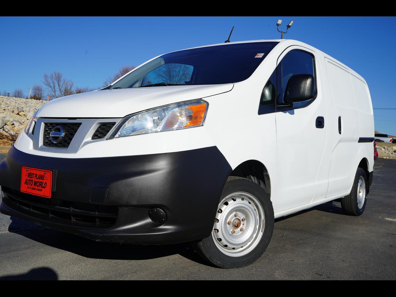 Nissan NV200 I4 S 2015
