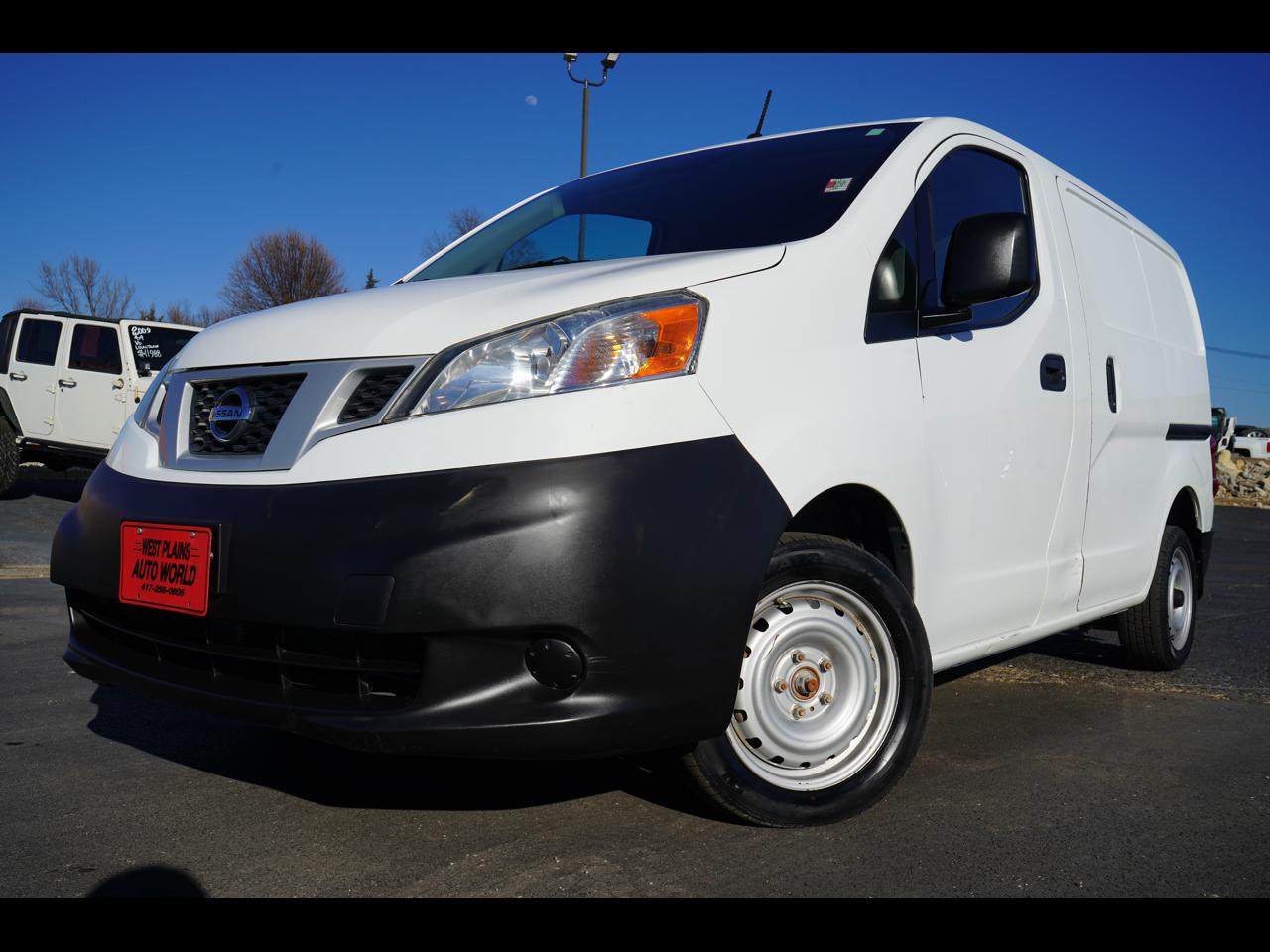 Nissan NV200 I4 S 2015