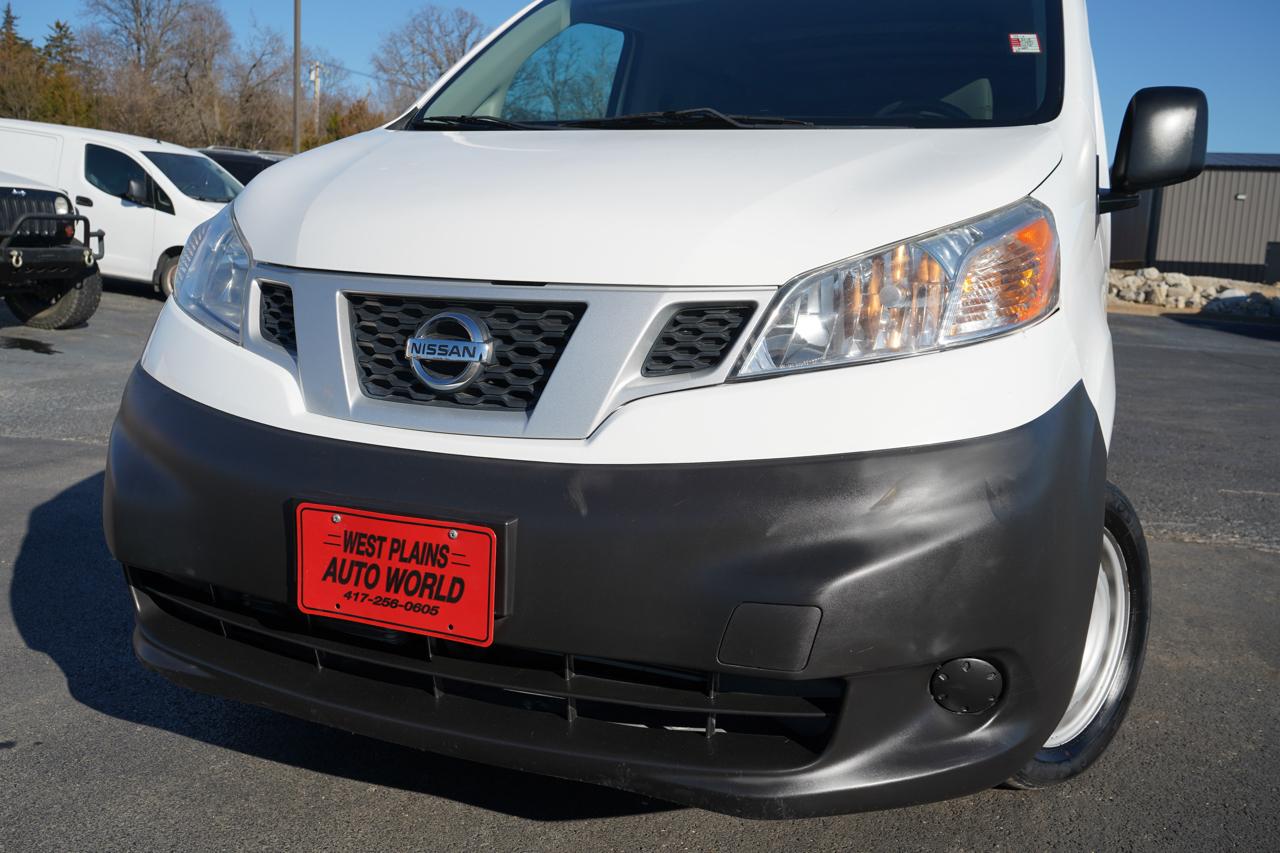 Nissan NV200 I4 S 2015