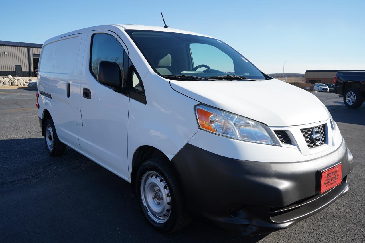 Nissan NV200 I4 S 2015