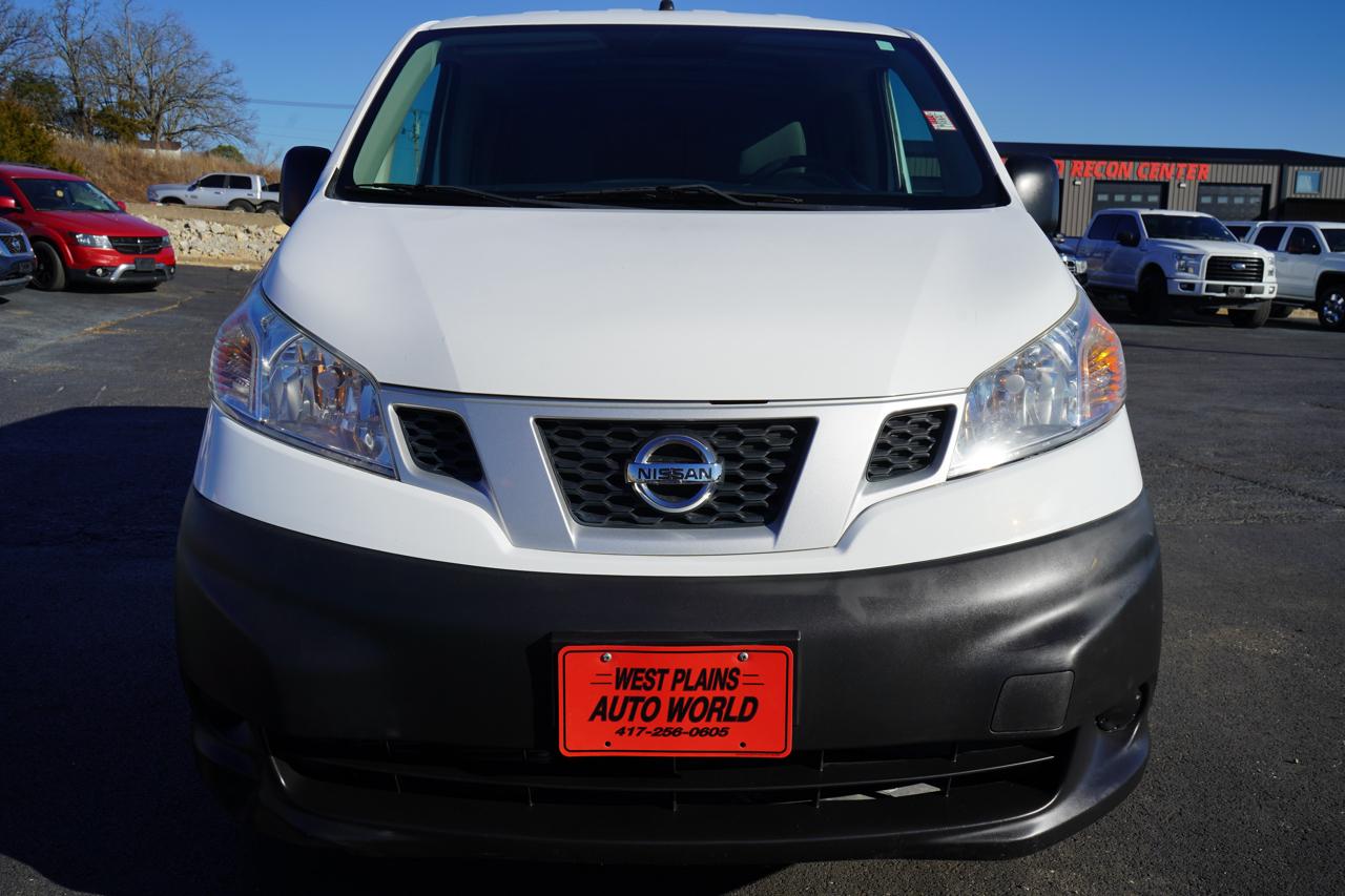 Nissan NV200 I4 S 2015
