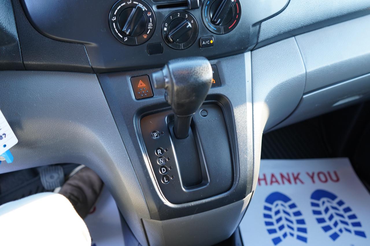 Nissan NV200 I4 S 2015