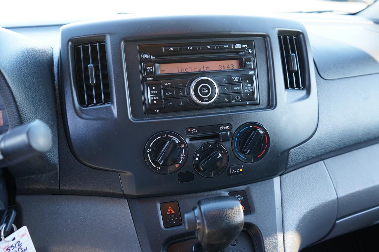 Nissan NV200 I4 S 2015