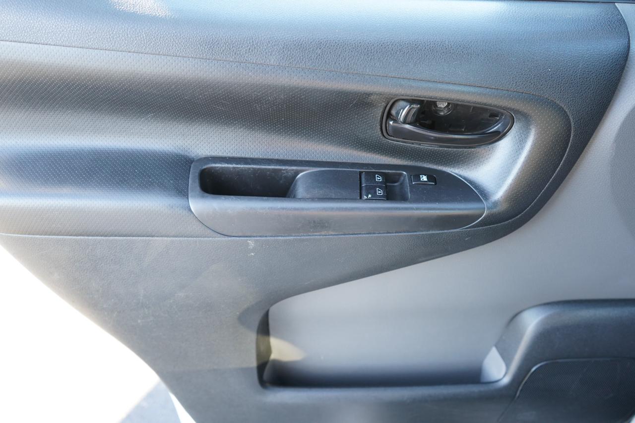 Nissan NV200 I4 S 2015