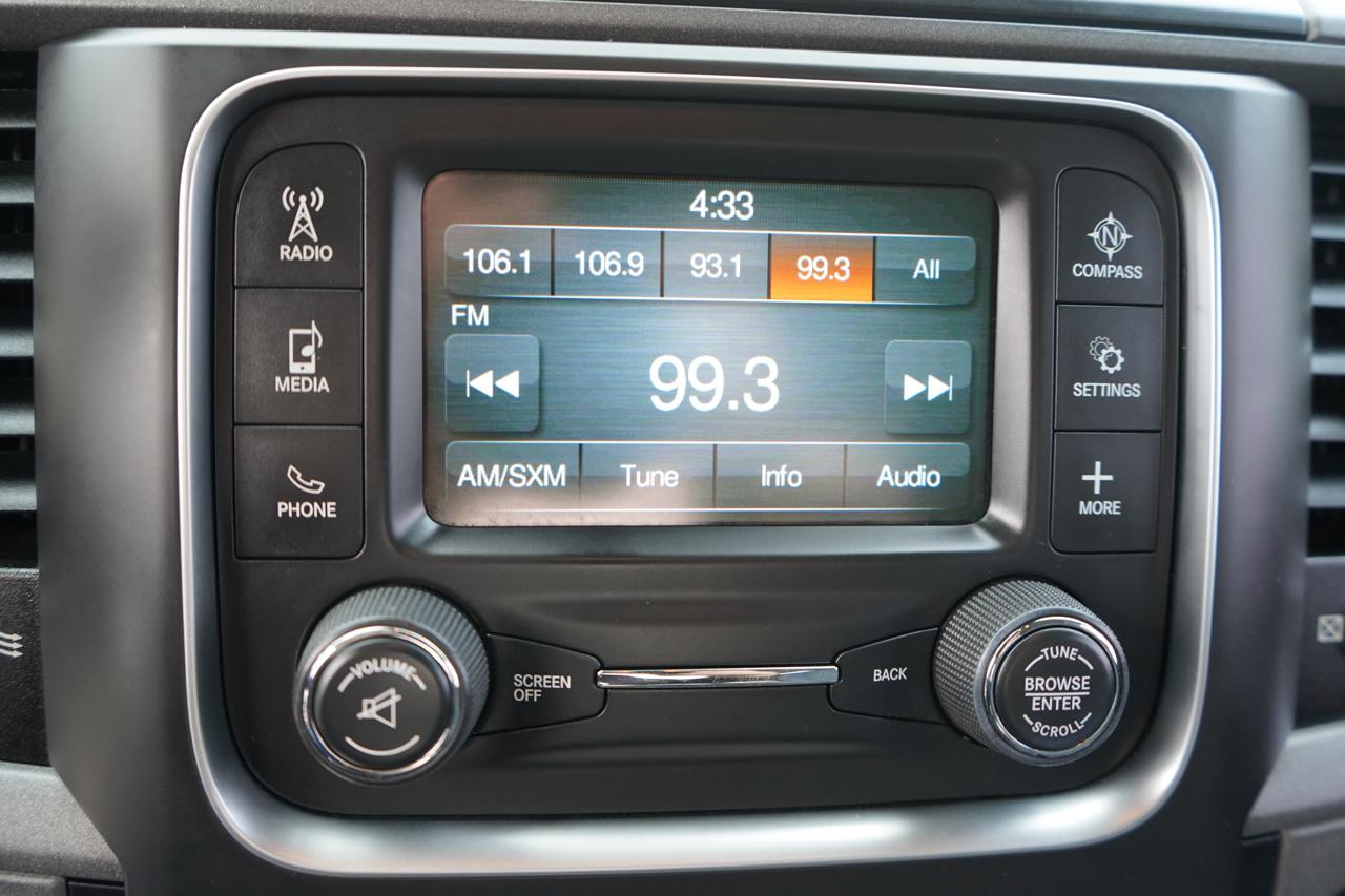 RAM 1500 4WD Crew Cab 140.5" Express 2013