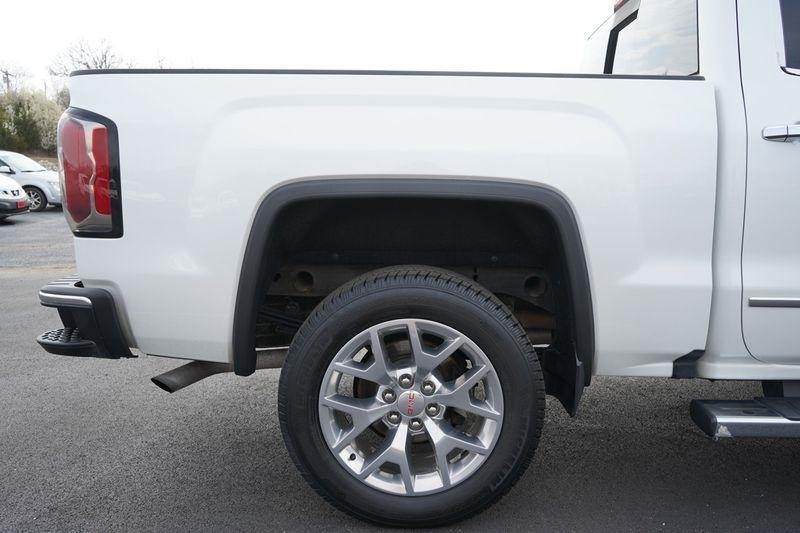 GMC Sierra 1500 4WD Crew Cab 143.5" SLT 2018