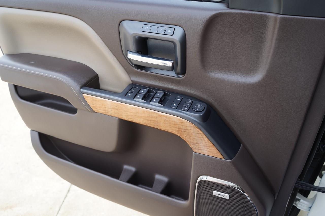 Chevrolet Silverado 1500 2WD Crew Cab 143.5" LTZ w/1LZ 2015