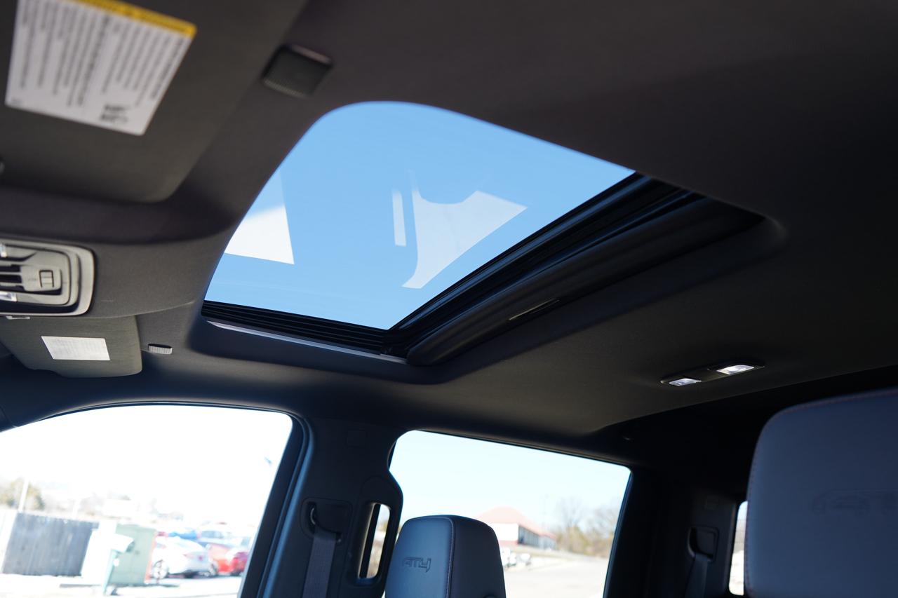 GMC Sierra 1500 4WD Crew Cab 147" AT4 2019