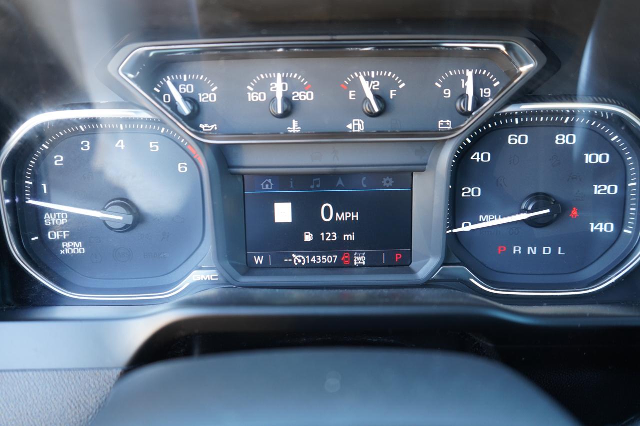 GMC Sierra 1500 4WD Crew Cab 147" AT4 2019