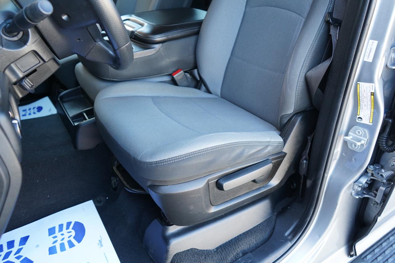 RAM 2500 Big Horn 4x4 Crew Cab 6'4" Box 2019