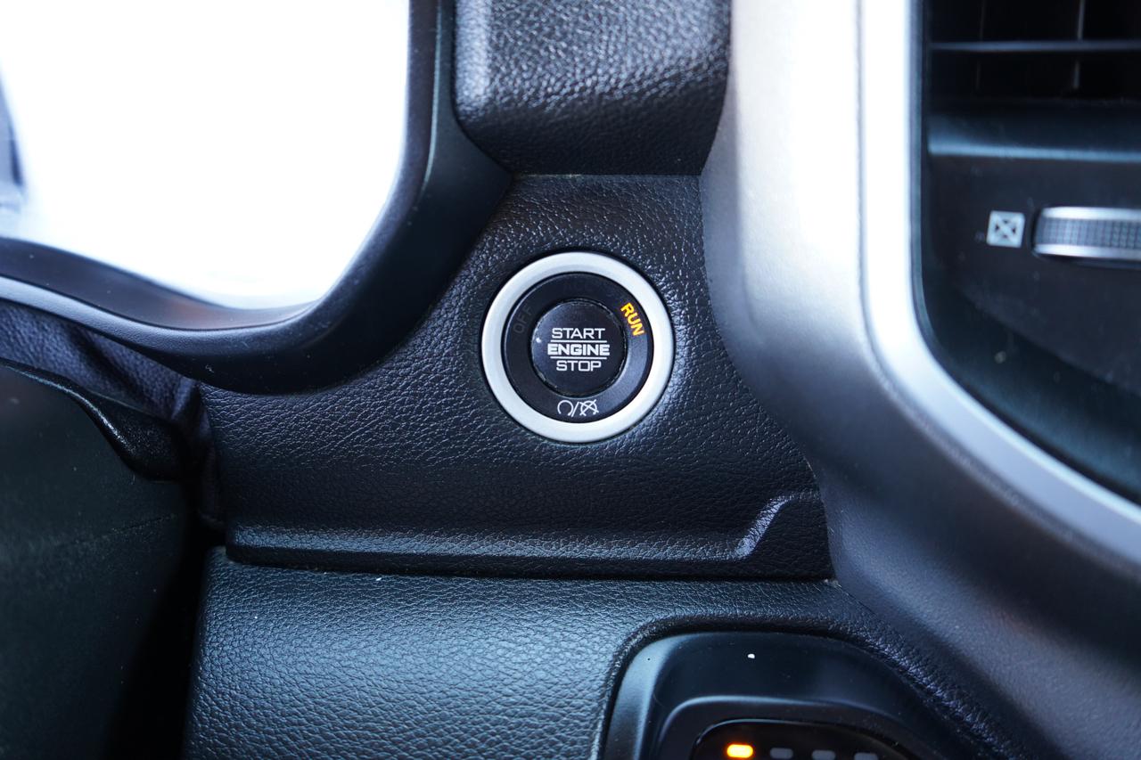 RAM 2500 Big Horn 4x4 Crew Cab 6'4" Box 2019