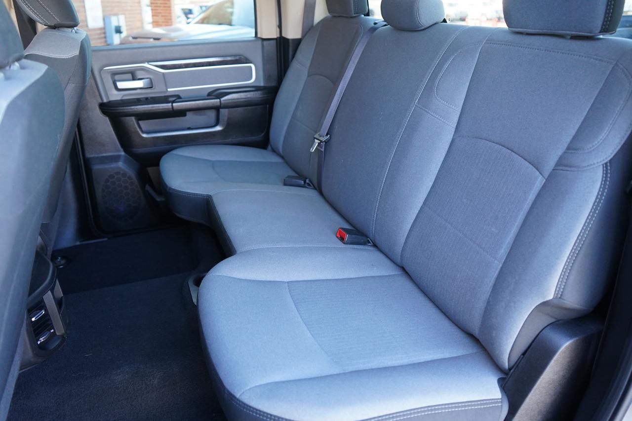 RAM 2500 Big Horn 4x4 Crew Cab 6'4" Box 2019