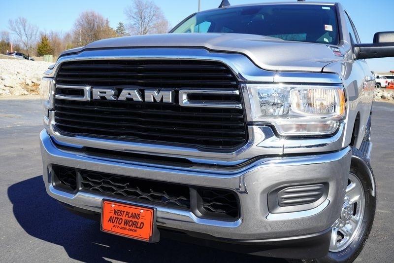 RAM 2500 Big Horn 4x4 Crew Cab 6'4" Box 2019
