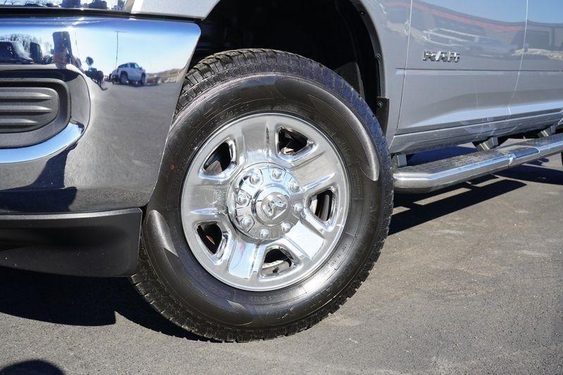 RAM 2500 Big Horn 4x4 Crew Cab 6'4" Box 2019