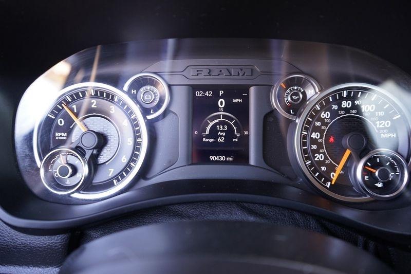 RAM 2500 Big Horn 4x4 Crew Cab 6'4" Box 2019