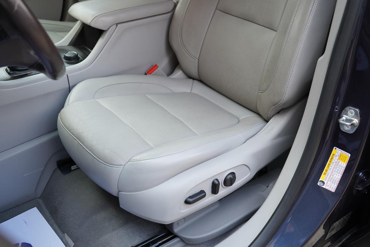 GMC Acadia FWD 4dr SLT w/SLT-1 2019