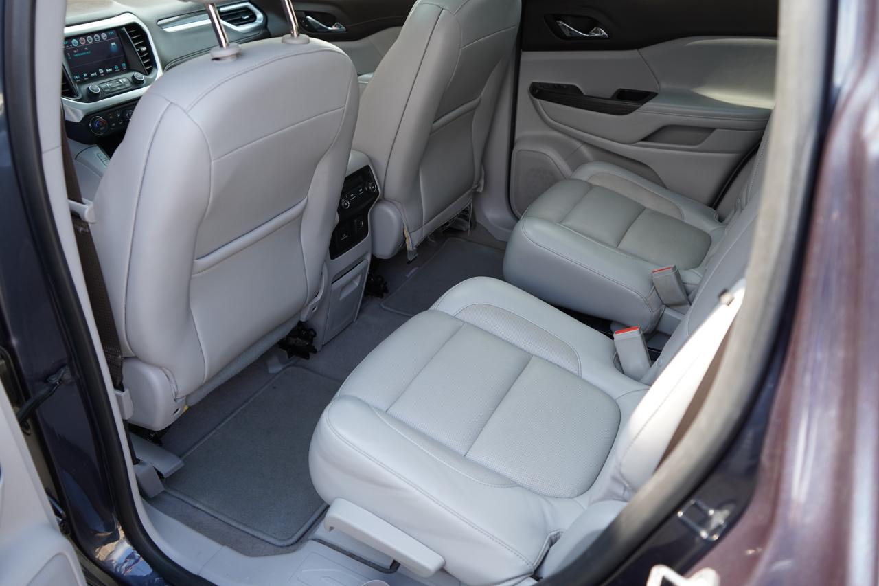 GMC Acadia FWD 4dr SLT w/SLT-1 2019