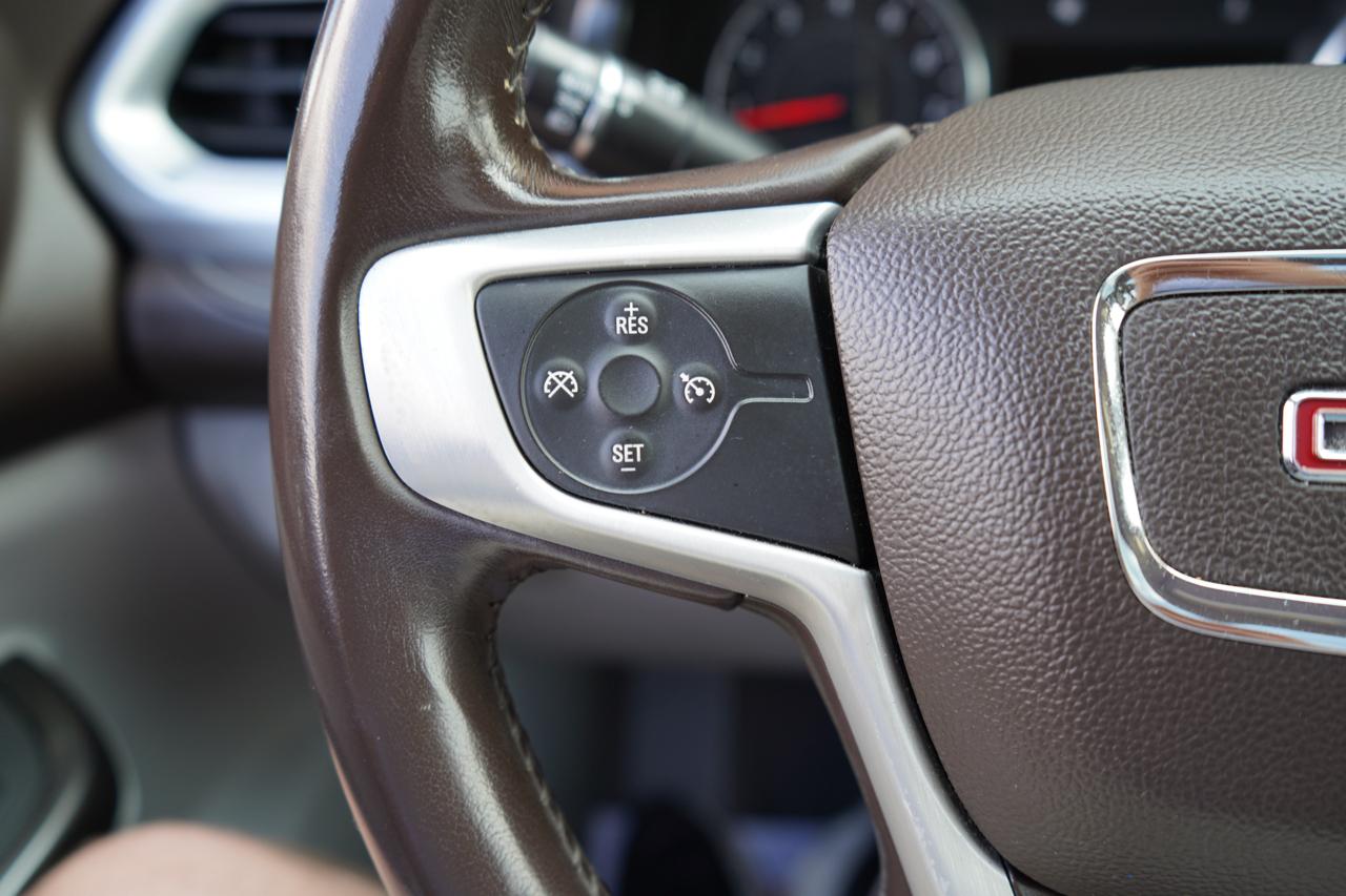 GMC Acadia FWD 4dr SLT w/SLT-1 2019