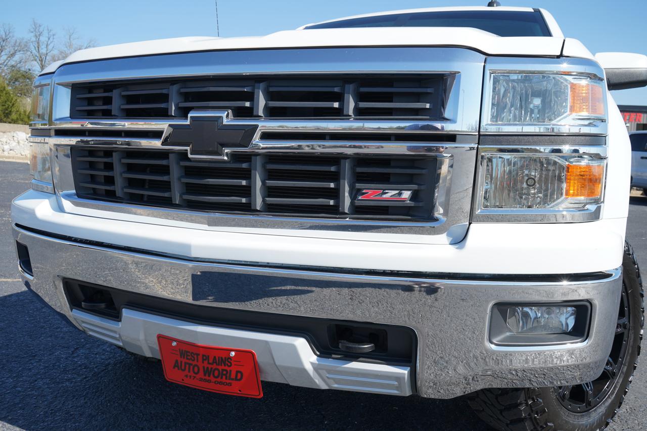 Chevrolet Silverado 1500 4WD Crew Cab 143.5" LT w/2LT 2015