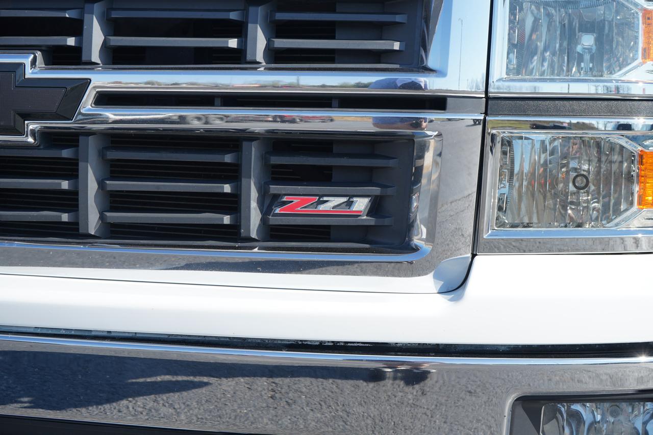 Chevrolet Silverado 1500 4WD Crew Cab 143.5" LT w/2LT 2015