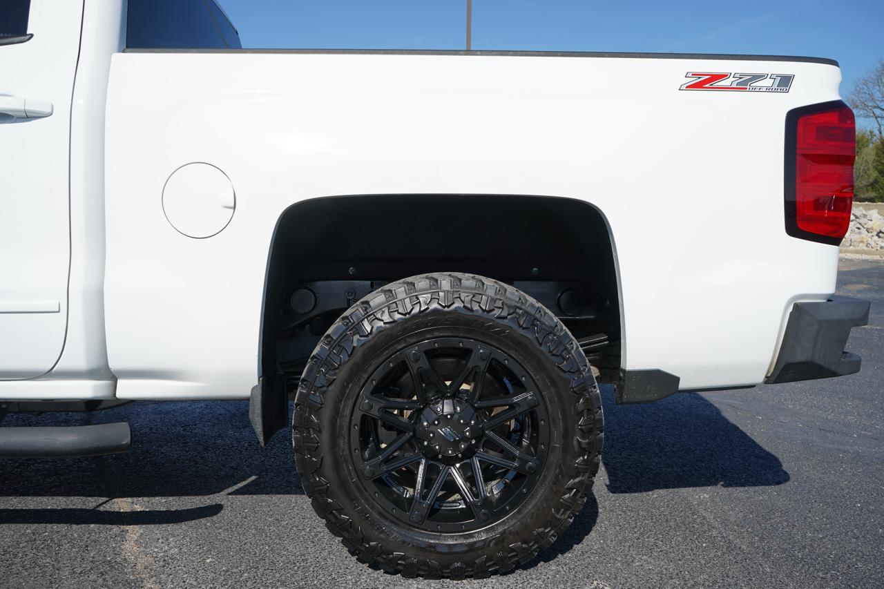 Chevrolet Silverado 1500 4WD Crew Cab 143.5" LT w/2LT 2015