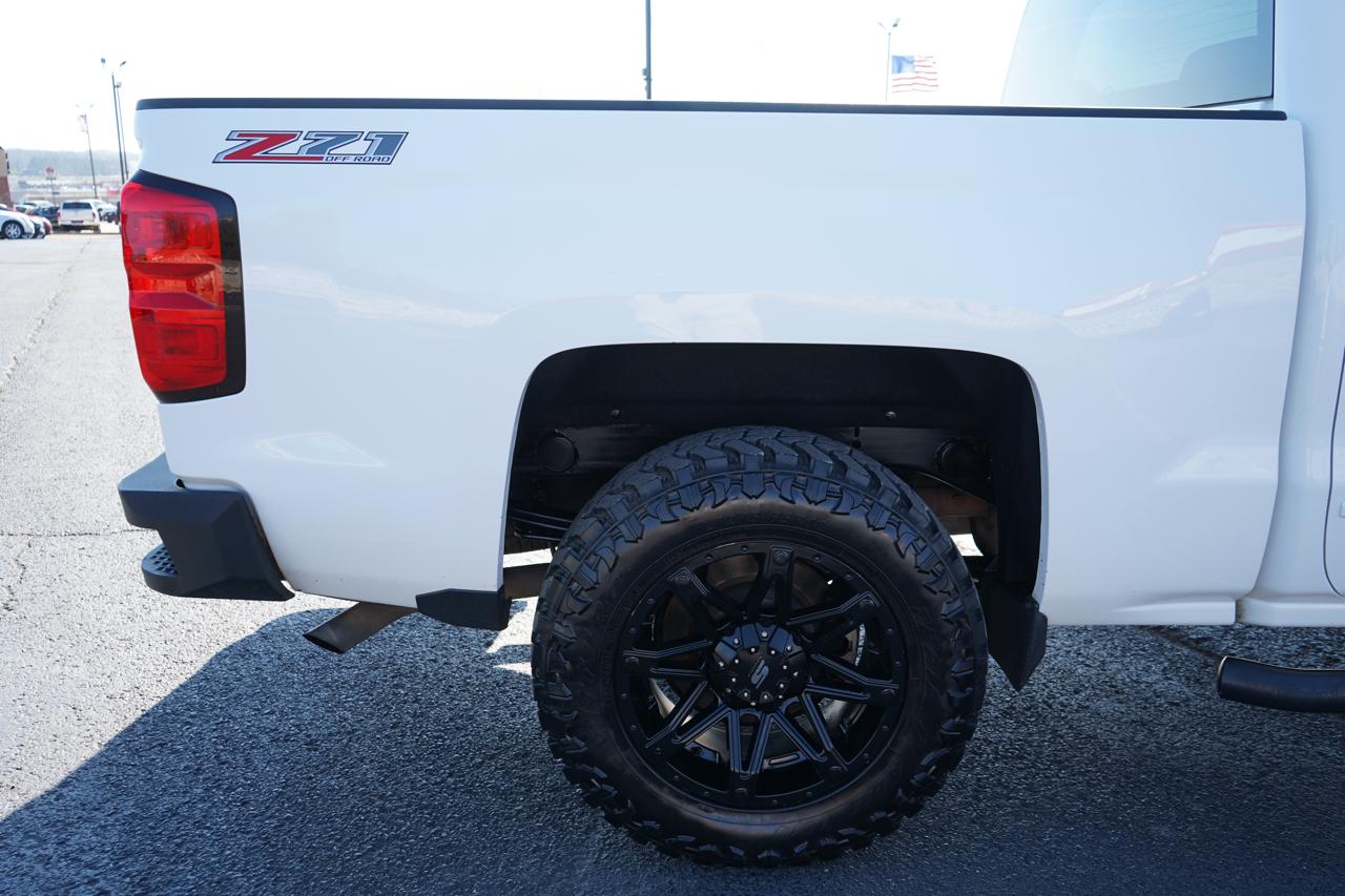 Chevrolet Silverado 1500 4WD Crew Cab 143.5" LT w/2LT 2015