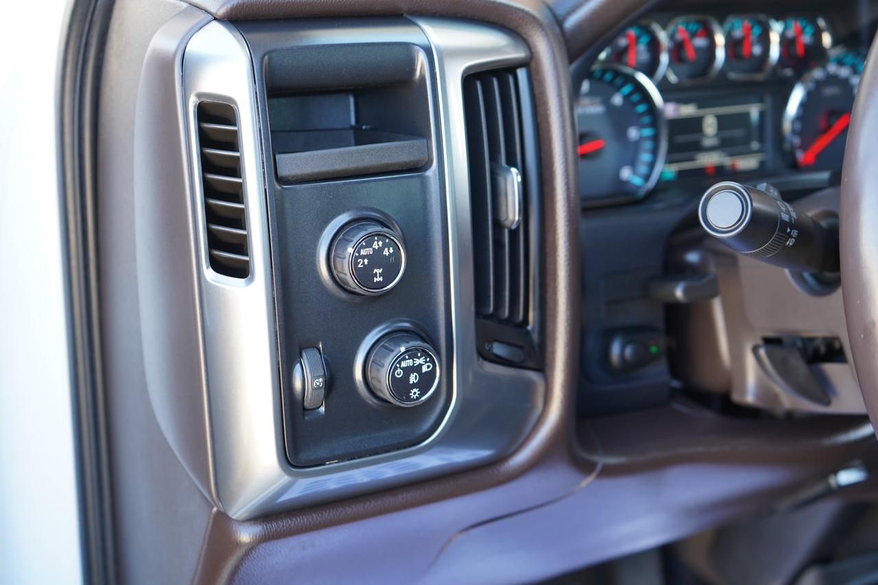 Chevrolet Silverado 1500 4WD Crew Cab 143.5" LT w/2LT 2015