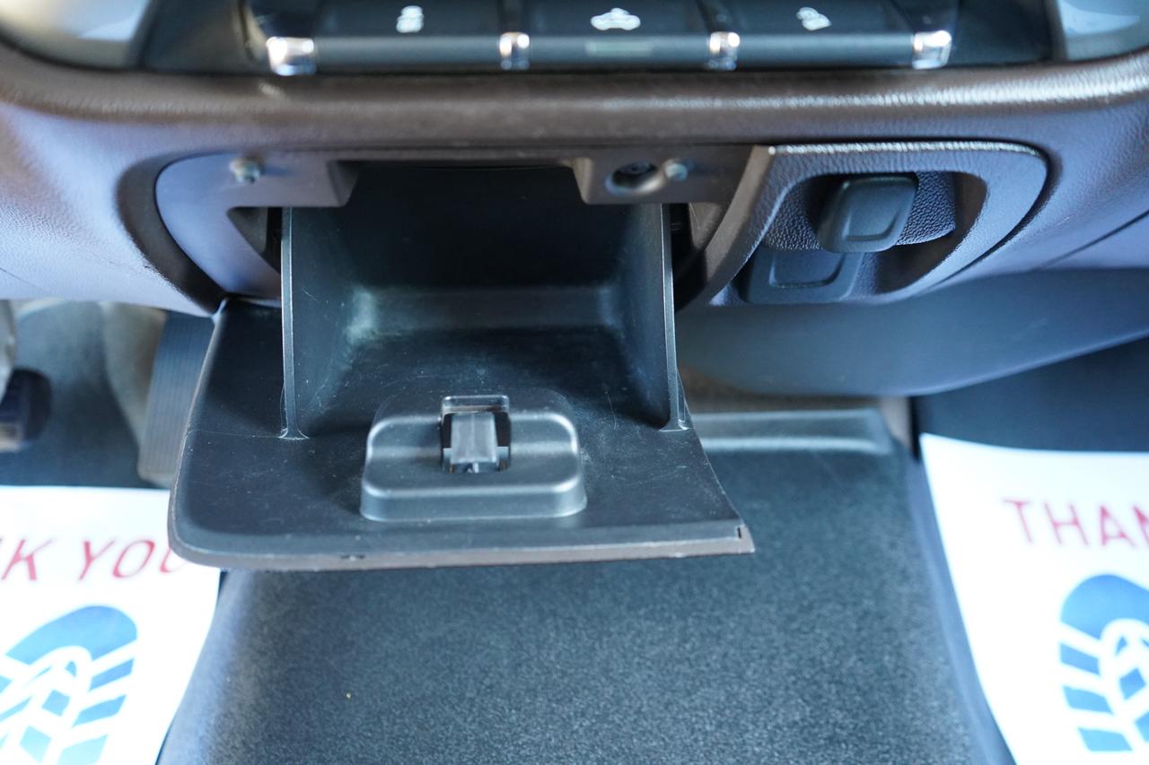 Chevrolet Silverado 1500 4WD Crew Cab 143.5" LT w/2LT 2015