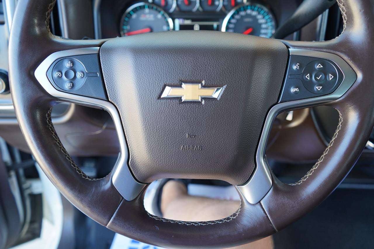 Chevrolet Silverado 1500 4WD Crew Cab 143.5" LT w/2LT 2015