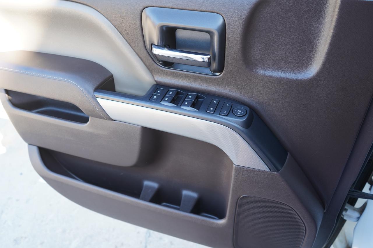 Chevrolet Silverado 1500 4WD Crew Cab 143.5" LT w/2LT 2015