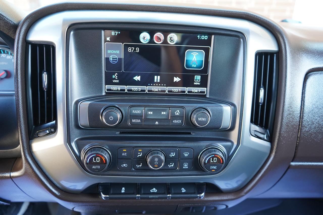 Chevrolet Silverado 1500 4WD Crew Cab 143.5" LT w/2LT 2015