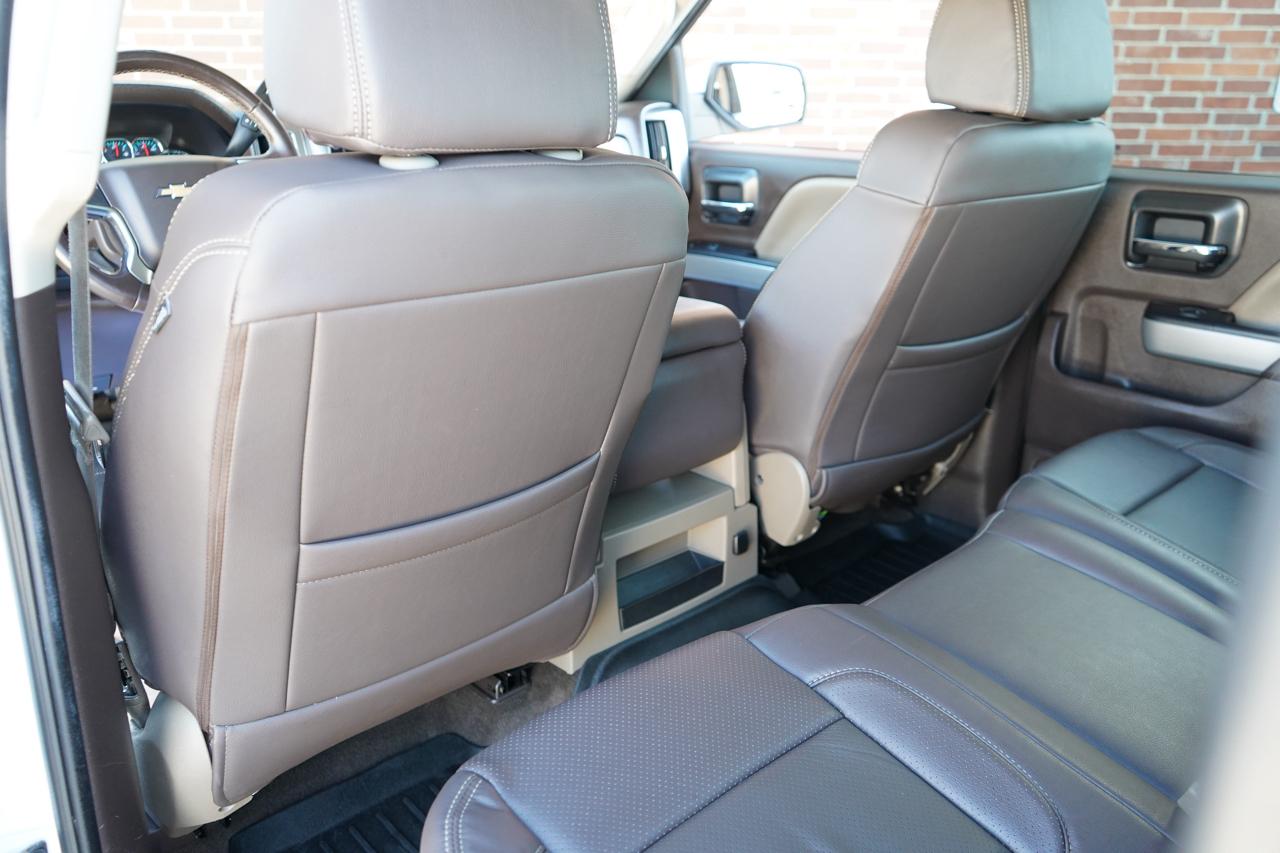 Chevrolet Silverado 1500 4WD Crew Cab 143.5" LT w/2LT 2015