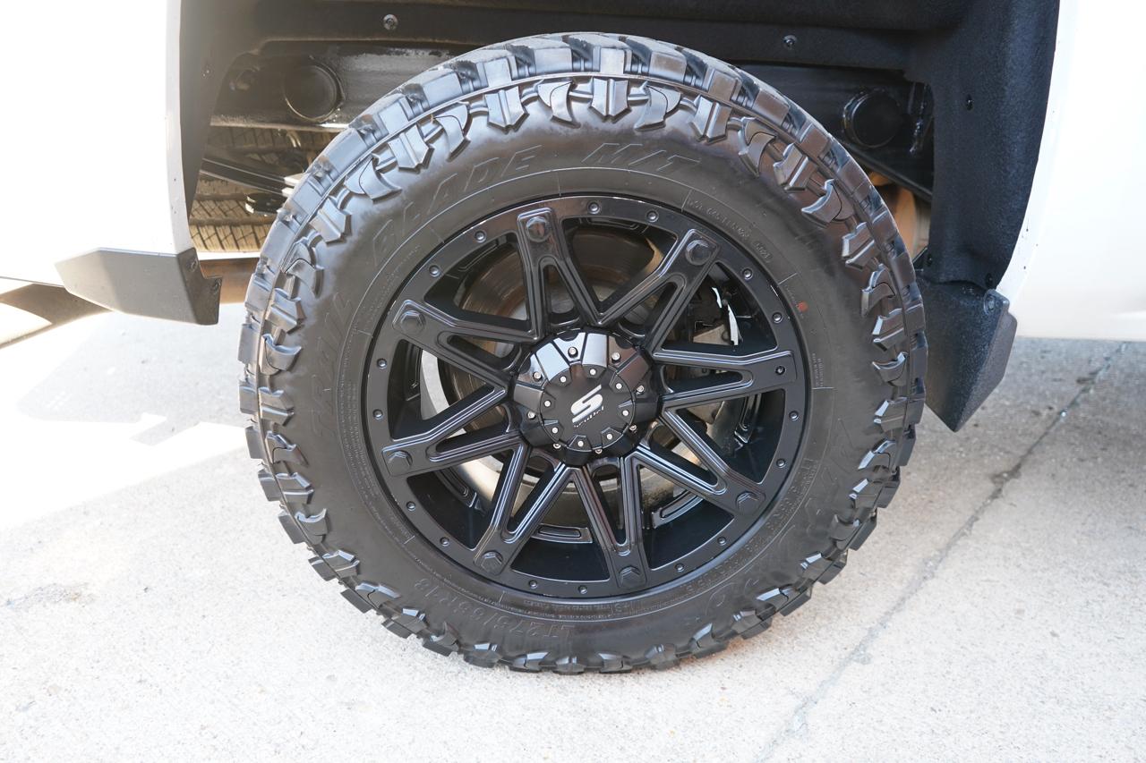 Chevrolet Silverado 1500 4WD Crew Cab 143.5" LT w/2LT 2015